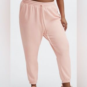 FABLETICS GO TO SWEATPANTS NWT